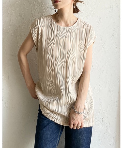 She's Closet（シーズクローゼット）の「ピンタック プリーツ フレンチスリーブ クルーネック プルオーバー トップス（Tシャツ/カットソー・レディース・アイボリー/ブラウン/ブラック・FREE）」の5枚目の写真