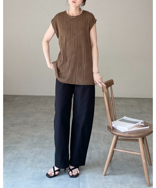 She's Closet（シーズクローゼット）の「ピンタック プリーツ フレンチスリーブ クルーネック プルオーバー トップス（Tシャツ/カットソー・レディース・アイボリー/ブラウン/ブラック・FREE）」の18枚目の写真