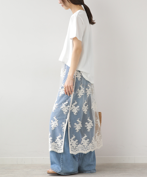 JOURNAL STANDARD relume(ジャーナルスタンダード レリューム)の「CLINEポップロゴTEE(Tシャツ/カットソー・レディース・ライトグリーン/チャコールグレー/ホワイト・FREE)」の4枚目の写真