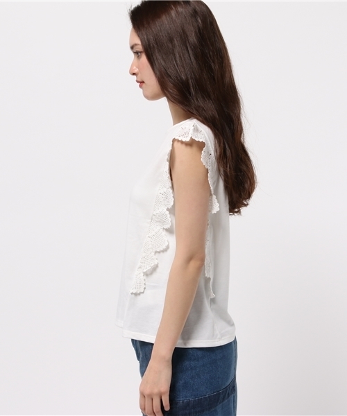 earth music&ecology(アースミュージックアンドエコロジー)の「【2016Summer】ショルダーレースプルオーバー(Tシャツ/カットソー・レディース・ホワイト/ブラック/カーキ/イエロー・FREE)」の11枚目の写真