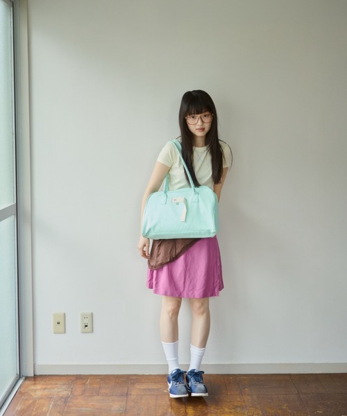 common gull products.（コモンガルプロダクツ）の「キラメキのボストン（ボストンバッグ・レディース・ライトブルー/パープル/アイボリー・FREE）」の4枚目の写真