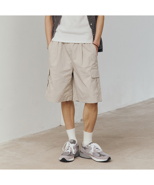 MINDBRIDGE(マインドブリッジ)の「ワイドワンタックカーゴハーフパンツ - 2カラー(その他パンツ・メンズ・ブラック/ベージュ・36/34/32/30)」の1枚目の写真
