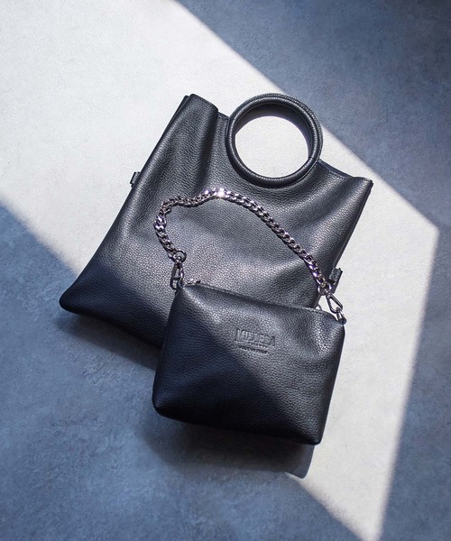 ROSE BUD(ローズバッド)の「MILLELA FIRENZE/CIRCLE HANDLE SHOLDER BAG(ショルダーバッグ・レディース・ブラック・ONE SIZE)」の1枚目の写真