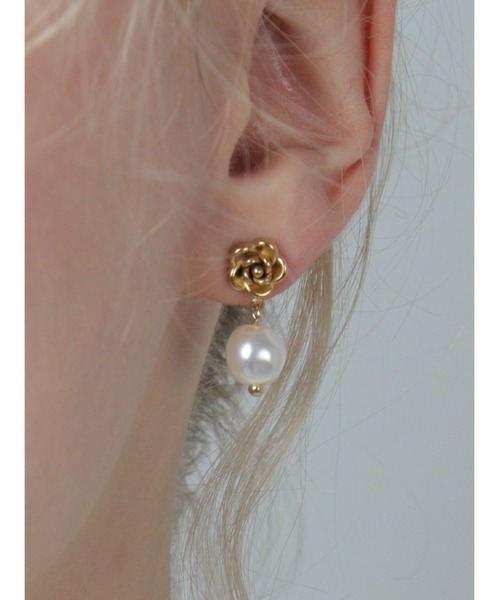 Bilan(ビラン)の「【BILAN】(金属アレルギー軽減)Rose Drop Pearl Pierce/ローズドロップパールピアス(ピアス(両耳用)・レディース・ゴールド・FREE)」の5枚目の写真