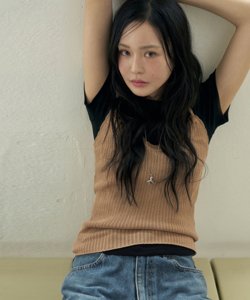 MORVE13(モルブ13)の「ヘイズニットスリーブレス(ベージュ)(Tシャツ/カットソー・レディース・ブラック/ネイビー/レッド/ベージュ/アイボリー・FREE)」の8枚目の写真