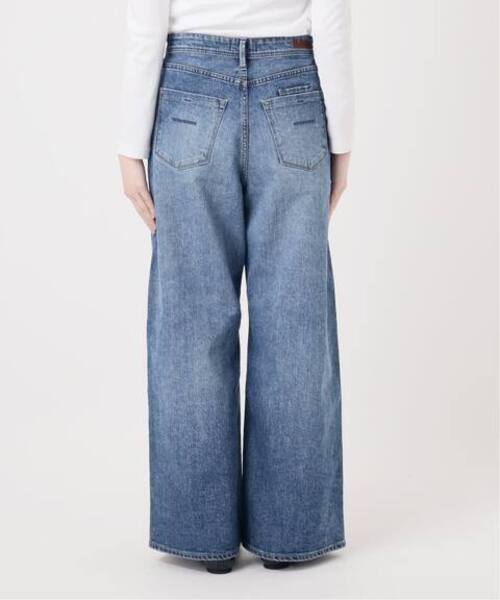 IENA(イエナ)の「《追加》YANUK/ヤヌーク 別注 MARY Baggy straight デニムパンツ(デニムパンツ・レディース・ブルー・22/23/24/25/26)」の12枚目の写真