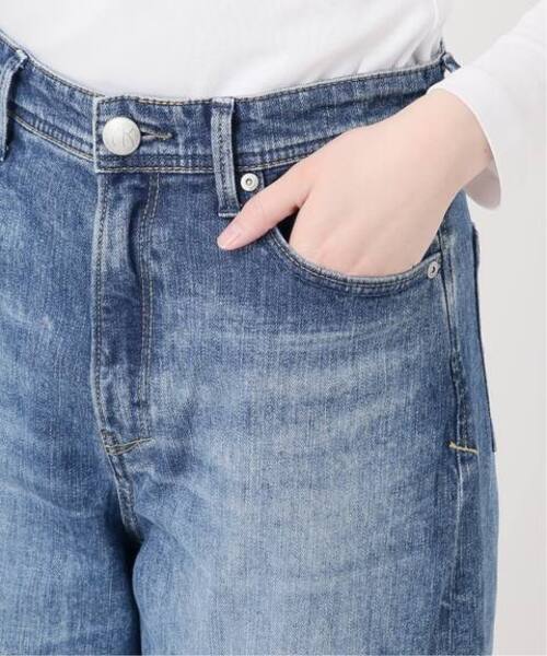 IENA(イエナ)の「《追加》YANUK/ヤヌーク 別注 MARY Baggy straight デニムパンツ(デニムパンツ・レディース・ブルー・22/23/24/25/26)」の15枚目の写真