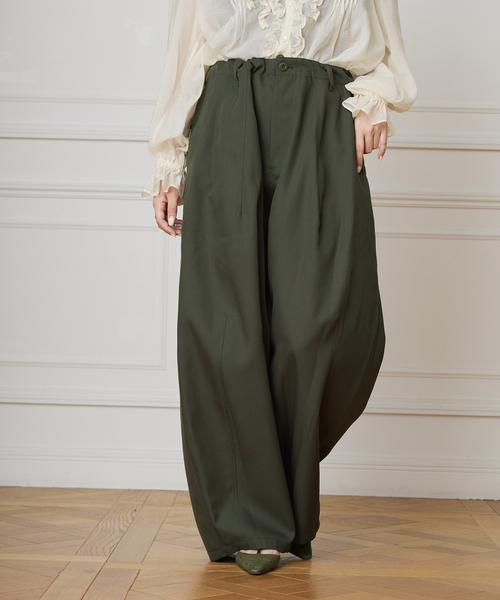 IENA LA BOUCLE(イエナラブークル)の「《追加》IENA LA BOUCLE ブライトギャバイージーバルーンパンツ(その他パンツ・レディース・カーキ/ベージュ系その他・38/36)」の12枚目の写真