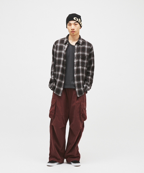 JOURNAL STANDARD(ジャーナルスタンダード)の「シャドー チェック アライン シャツ(シャツ/ブラウス・メンズ・ブルー系その他/ベージュ/ブラック・LARGE/MEDIUM)」の9枚目の写真