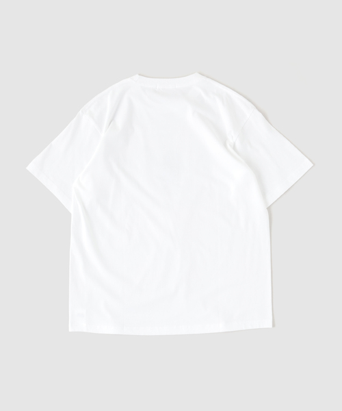 417 EDIFICE(フォーワンセブンエディフィス)の「CABARET POVAL Yu Nagaba Maine Road Tee(Tシャツ/カットソー・メンズ・ホワイト/ブラック・X-LARGE/LARGE)」の3枚目の写真