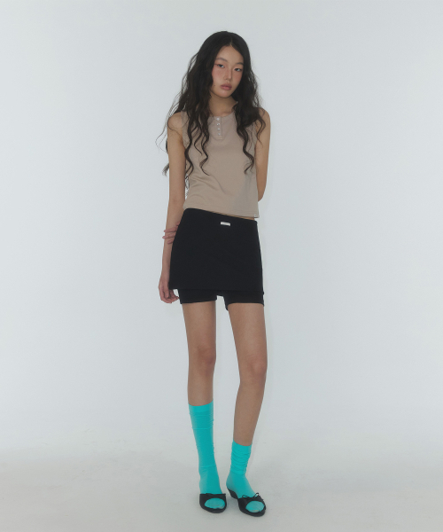 TWEE(トゥウィー)の「エリンベーシックヘンリーネックスリーブレス(Tシャツ/カットソー・レディース・アイボリー/オリーブ/Beige・FREE)」の15枚目の写真