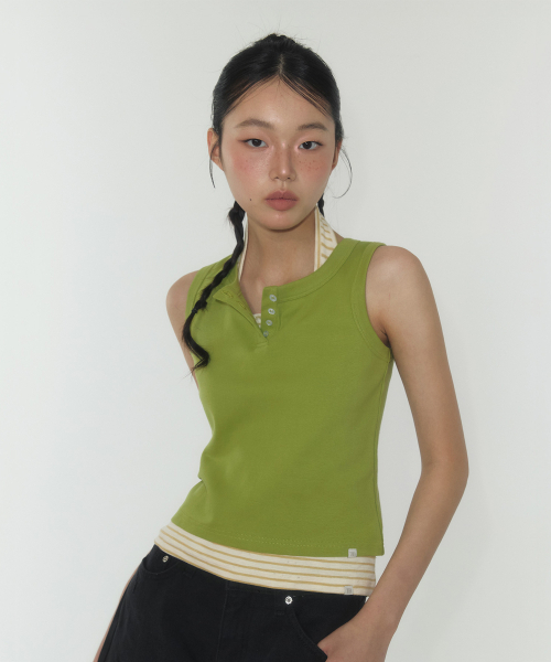 TWEE(トゥウィー)の「エリンベーシックヘンリーネックスリーブレス(Tシャツ/カットソー・レディース・アイボリー/オリーブ/Beige・FREE)」の22枚目の写真