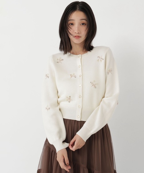 NATURAL BEAUTY BASIC(ナチュラルビューティーベーシック)の「フラワービーズカーディガン(カーディガン/ボレロ・レディース・チャコールグレー/ブラック/オフホワイト・FREE)」の4枚目の写真