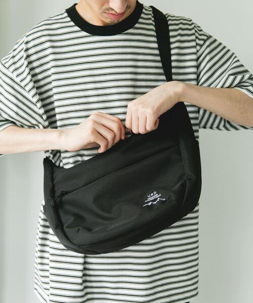 URBAN RESEARCH DOORS（アーバンリサーチドアーズ）の「URD SHOULDER BAG（ショルダーバッグ・メンズ・ブラック/ブラウン・-）」の4枚目の写真