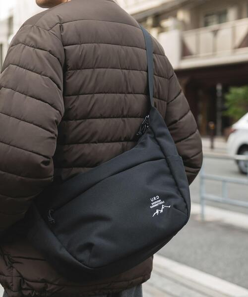 URBAN RESEARCH DOORS（アーバンリサーチドアーズ）の「URD SHOULDER BAG（ショルダーバッグ・メンズ・ブラック/ブラウン・-）」の6枚目の写真