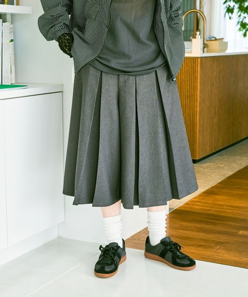 niko and...(ニコアンド)の「フロントプリーツハーフパンツ(その他パンツ・レディース・ブラウン/チャコール・MEDIUM/LARGE)」の1枚目の写真