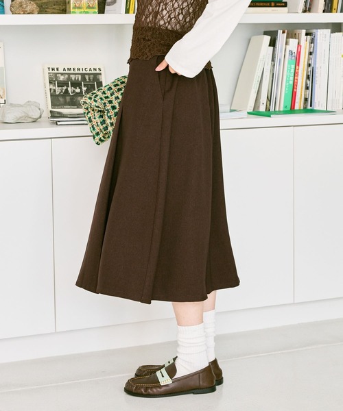 niko and...(ニコアンド)の「フロントプリーツハーフパンツ(その他パンツ・レディース・ブラウン/チャコール・MEDIUM/LARGE)」の22枚目の写真