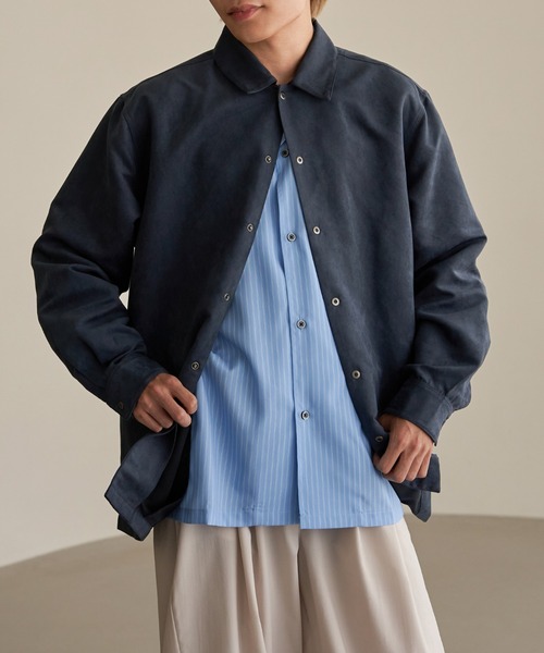 ikka(イッカ)の「フェイクスウェードシャウター【MonoMax × 小泉孝太郎】【親子コーデ】(シャツ/ブラウス・メンズ・グレー/ベージュ/ネイビー/グレー系その他・XL/L/M/S)」の4枚目の写真