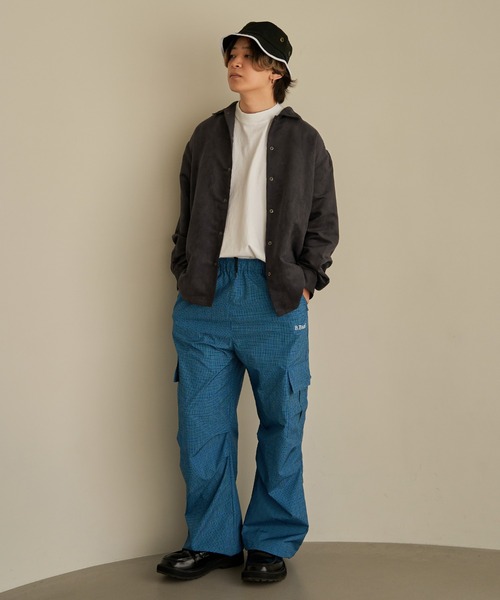ikka(イッカ)の「フェイクスウェードシャウター【MonoMax × 小泉孝太郎】【親子コーデ】(シャツ/ブラウス・メンズ・グレー/ベージュ/ネイビー/グレー系その他・XL/L/M/S)」の10枚目の写真