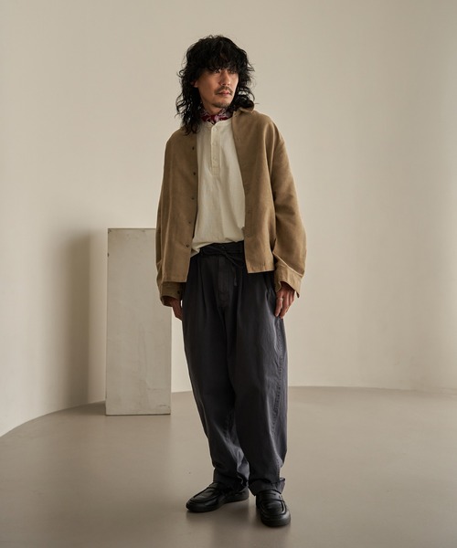 ikka(イッカ)の「フェイクスウェードシャウター【MonoMax × 小泉孝太郎】【親子コーデ】(シャツ/ブラウス・メンズ・グレー/ベージュ/ネイビー/グレー系その他・XL/L/M/S)」の6枚目の写真