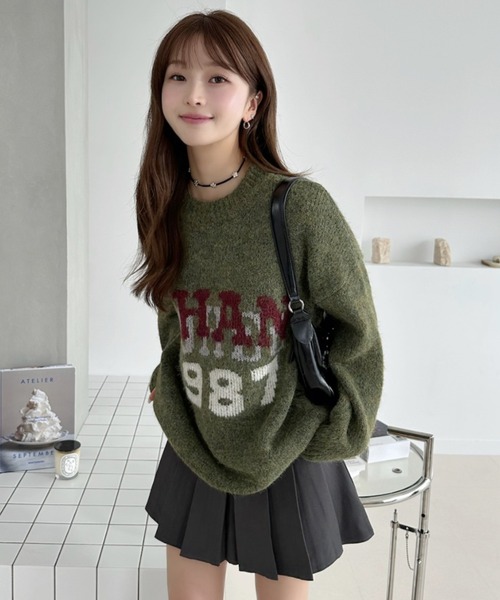 Ada.(エイダ)の「カレッジロゴ モヘアライク クルーネック オーバーサイズ ニット(ニット/セーター・レディース・グレー/グリーン/アイボリー・FREE)」の13枚目の写真