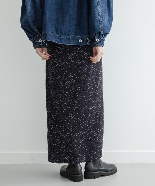 URBAN RESEARCH Sonny Label(アーバンリサーチサニーレーベル)の「高密度マイクロプリーツイージースカート(スカート・レディース・ドット/ブラック・FREE)」の5枚目の写真