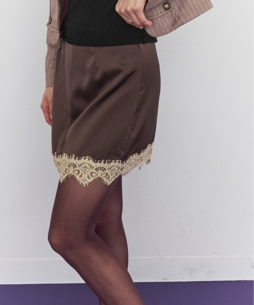 Rohwel(ローウェル)の「Satin Lace Mini Skirt / サテンレースミニスカート(スカート・レディース・その他1/ブラウン/ブラック・FREE)」の9枚目の写真
