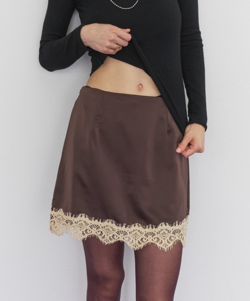 Rohwel(ローウェル)の「Satin Lace Mini Skirt / サテンレースミニスカート(スカート・レディース・その他1/ブラウン/ブラック・FREE)」の10枚目の写真