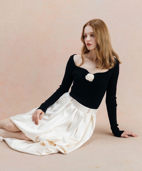 EIMY ISTOIRE(エイミーイストワール)の「ROSE RIB KNIT TOPS(ニット/セーター・レディース・ブラック/チャコールグレー/レッド/アイボリー・FREE)」の11枚目の写真