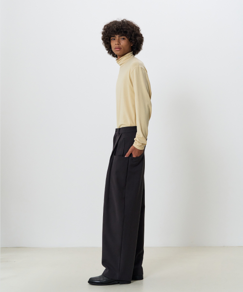NOUN(ノウン)の「Mellow タートルネックTシャツ(イエロー)(Tシャツ/カットソー・メンズ・ライトイエロー・LARGE/MEDIUM)」の4枚目の写真