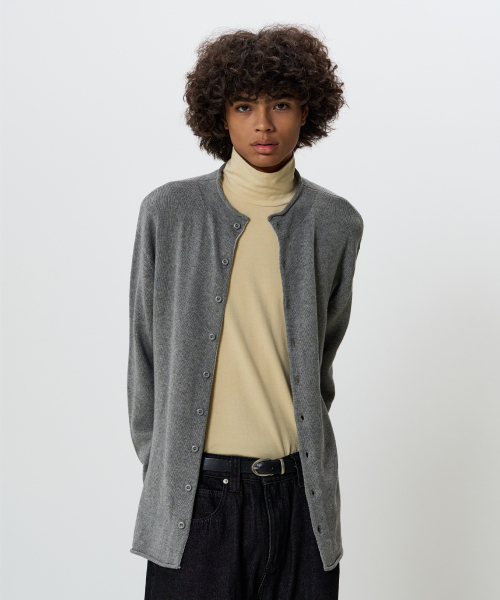 NOUN(ノウン)の「Mellow タートルネックTシャツ(イエロー)(Tシャツ/カットソー・メンズ・ライトイエロー・LARGE/MEDIUM)」の5枚目の写真