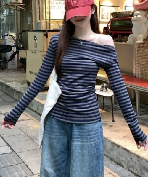 Vipoa(ヴィポア)の「'striped one-shoulder(Tシャツ/カットソー・レディース・グレー・FREE)」の5枚目の写真