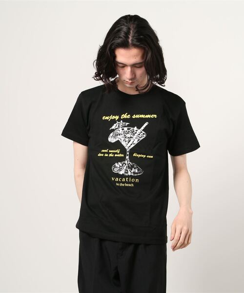 Lens Concave(レンズコンケイブ)の「トロピカルドリンク絵 Tee(Tシャツ/カットソー・メンズ・レッド/ブラック/杢グレー/グリーン/ホワイト・1/2/3)」の3枚目の写真
