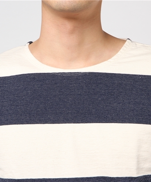 quadro（クオドロ）の「インレイキングボーダーカットオフTシャツ（Tシャツ/カットソー・メンズ・グレー/ベージュ/ネイビー/チャコールグレー・MEDIUM/LARGE）」の7枚目の写真