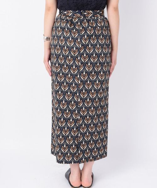 SHIPS（シップス）の「アフリカンバティックプリントスカート◇（スカート・レディース・ベージュ/ブルー・36/38）」の7枚目の写真