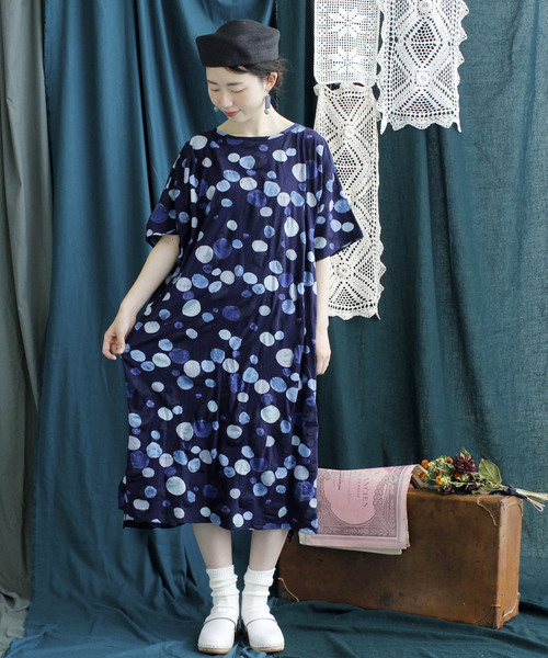 Chambre De Charme シャンブルドゥシャーム の Cdc 雨の日のあしもとプリント おっきめワンピース ワンピース Wear