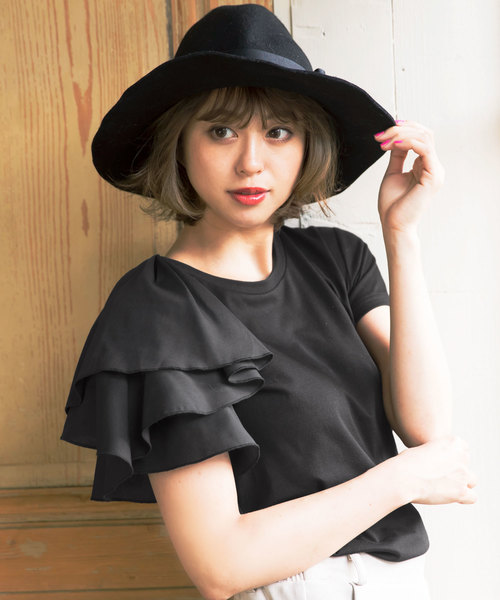 KOBE LETTUCE（コウベレタス）の「袖フリルTシャツ＊トップス/レディース/半袖[C3403]神戸レタス（Tシャツ/カットソー・レディース・オフホワイト/グレイッシュベージュ/ブラック・FREE）」の2枚目の写真