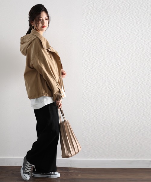 classicalelf（クラシカルエルフ）の「チノツイルマウンテンパーカー　フード付きミドル丈コットン無地ミリタリージャケット(ブルゾン)（マウンテンパーカー・レディース・ブラック/ベージュ/カーキ/カーキブラウン/サンドベージュ/ブラウン/ナチュラル・MEDIUM/LARGE/X-LARGE）」の17枚目の写真