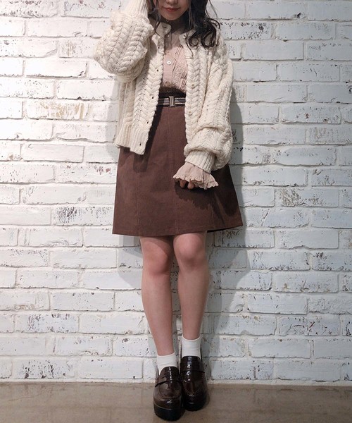 one after another NICE CLAUP（ワンアフターアナザーナイスクラップ）の「ハートケーブル編みカーディガン（カーディガン/ボレロ・レディース・ライトグレー/ベージュ/ピンク/アイボリー/ブルーグレー・FREE）」の16枚目の写真