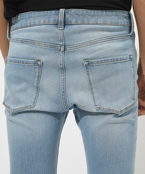 AZUL by moussy（アズールバイマウジー）の「A PERFECT DENIM / Aパーフェクトデニム（デニムパンツ・メンズ・ライトブルー/ブルー・SMALL/LARGE/MEDIUM）」の17枚目の写真