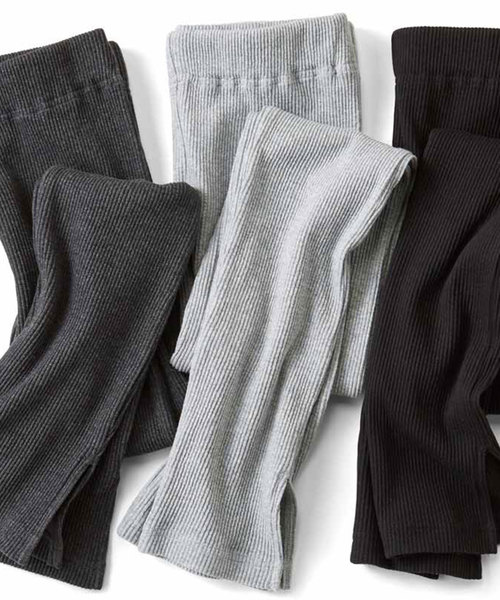 IEDIT（イディット）の「ＩＥＤＩＴ　すそスリット入り美脚リブレギンス（レギンス/スパッツ・レディース・ブラック/グレー/チャコールグレー・2/1/3）」の2枚目の写真