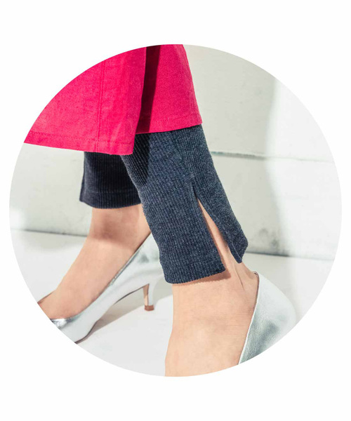 IEDIT（イディット）の「ＩＥＤＩＴ　すそスリット入り美脚リブレギンス（レギンス/スパッツ・レディース・ブラック/グレー/チャコールグレー・2/1/3）」の3枚目の写真