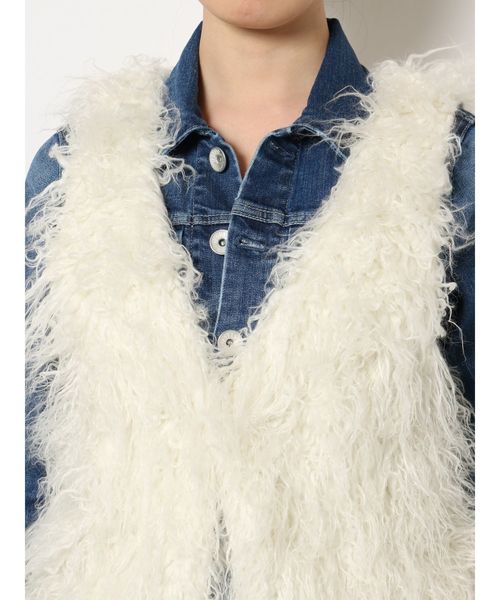 GYDA（ジェイダ）の「フェイクファーベスト（ベスト・レディース・ベージュ/オフホワイト/その他1・FREE）」の14枚目の写真