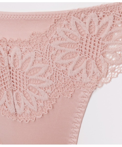 PEACH JOHN（ピーチジョン）の「スマートショーツ（ショーツ・レディース・ブラック/ブラウン/ピンク/ライトグリーン/アイボリー/レンガ/レッド/ミント/ピンクベージュ/ネイビー/ラベンダー/クリーム/コーラルピンク/ブルー/ダークネイビー/ダークラベンダー/モカ/ボルドー/グレー・SMALL/MEDIUM/LARGE）」の22枚目の写真