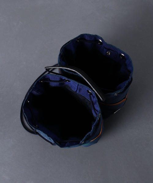 TOGA PULLA（トーガ　プルラ）の「＜TOGA PULLA（トーガ プルラ）＞ OUTDOOR PRODUCTS ドローストリングバッグ ■■■（ショルダーバッグ・レディース・ネイビー/ブラック・FREE）」の12枚目の写真