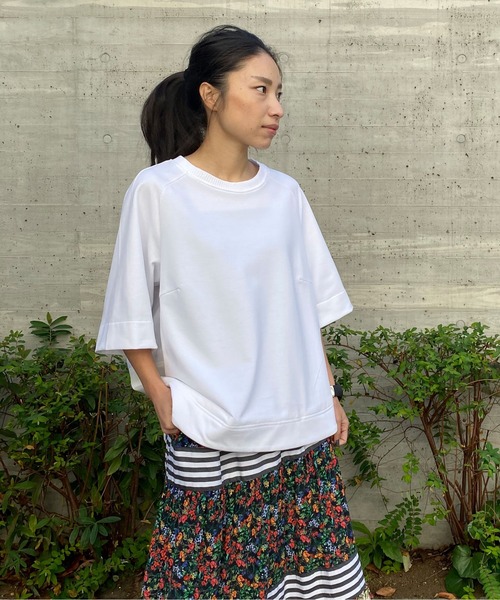 AVIE（アビィ）の「ミニ裏毛ラグランスリーブトツプス（Tシャツ/カットソー・レディース・オフホワイト/レンガ/ブラック・38）」の4枚目の写真