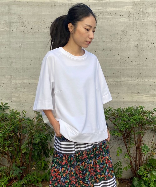 AVIE（アビィ）の「ミニ裏毛ラグランスリーブトツプス（Tシャツ/カットソー・レディース・オフホワイト/レンガ/ブラック・38）」の10枚目の写真