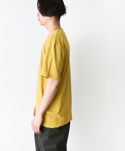 KAZUYUKI KUMAGAI ATTACHMENT（カズユキクマガイアタッチメント）の「フレスカ40/-天竺 クルーネックS/S（Tシャツ/カットソー・メンズ・オフホワイト/イエロー/ライトグリーン/ベージュ/ブラック/ホワイト・1/2/3）」の21枚目の写真