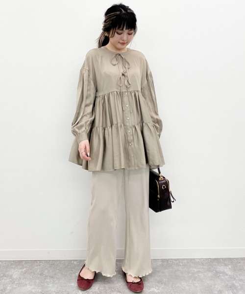 EPIMI E'PIMMY（エピミエピミー）の「3wayティアードチュニックブラウス（シャツ/ブラウス・レディース・ベージュ/ブラック/オフホワイト/グレー系その他・MEDIUM）」の9枚目の写真