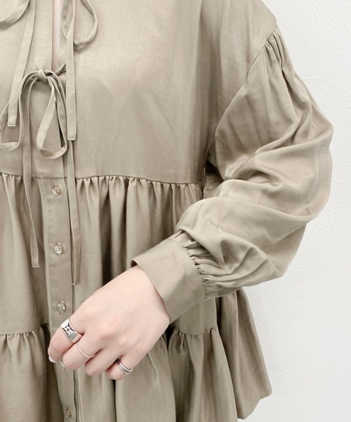 EPIMI E'PIMMY（エピミエピミー）の「3wayティアードチュニックブラウス（シャツ/ブラウス・レディース・ベージュ/ブラック/オフホワイト/グレー系その他・MEDIUM）」の10枚目の写真